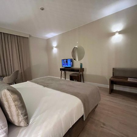 Madeira Bright Star By Petit Hotels ฟุงชาล ภายนอก รูปภาพ