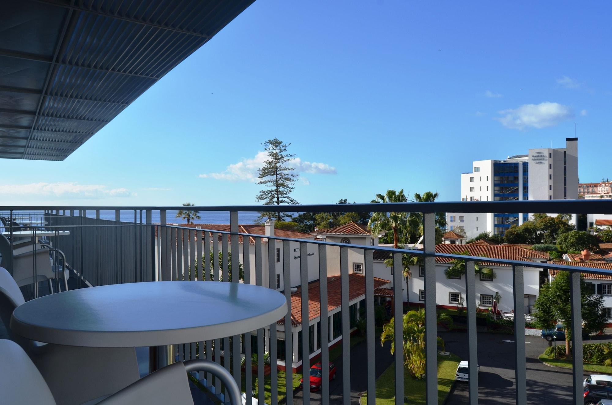 Madeira Bright Star By Petit Hotels ฟุงชาล ภายนอก รูปภาพ