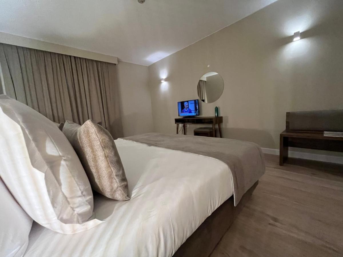 Madeira Bright Star By Petit Hotels ฟุงชาล ภายนอก รูปภาพ